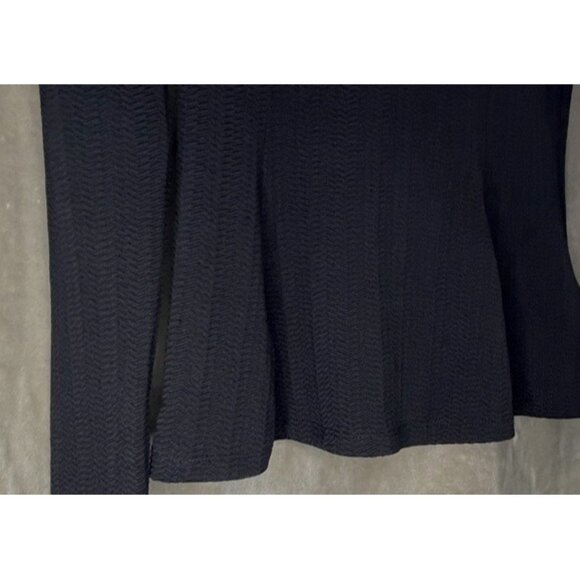 DIVIDED BABYDOLL Black Long Sleeve Top Subtle Chevron Peplum Scoop Neckline - Picture 9 of 9